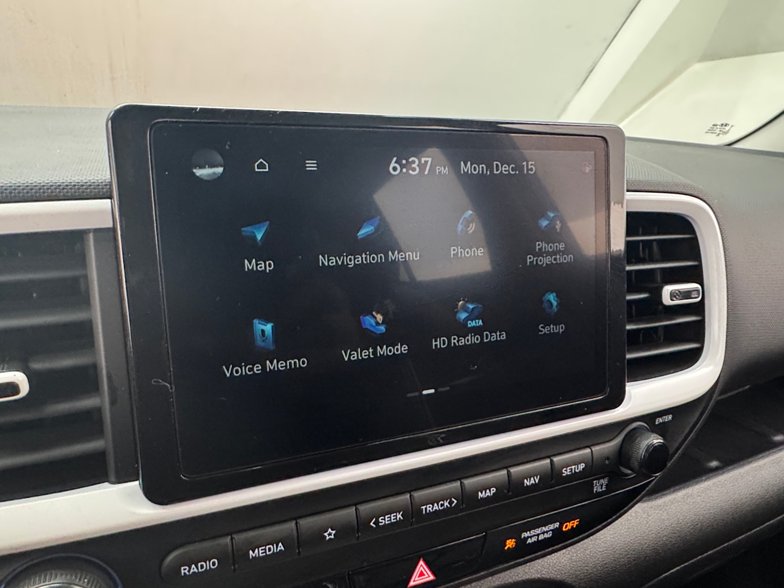 Thumbnail: 2024 Hyundai Venue - 3