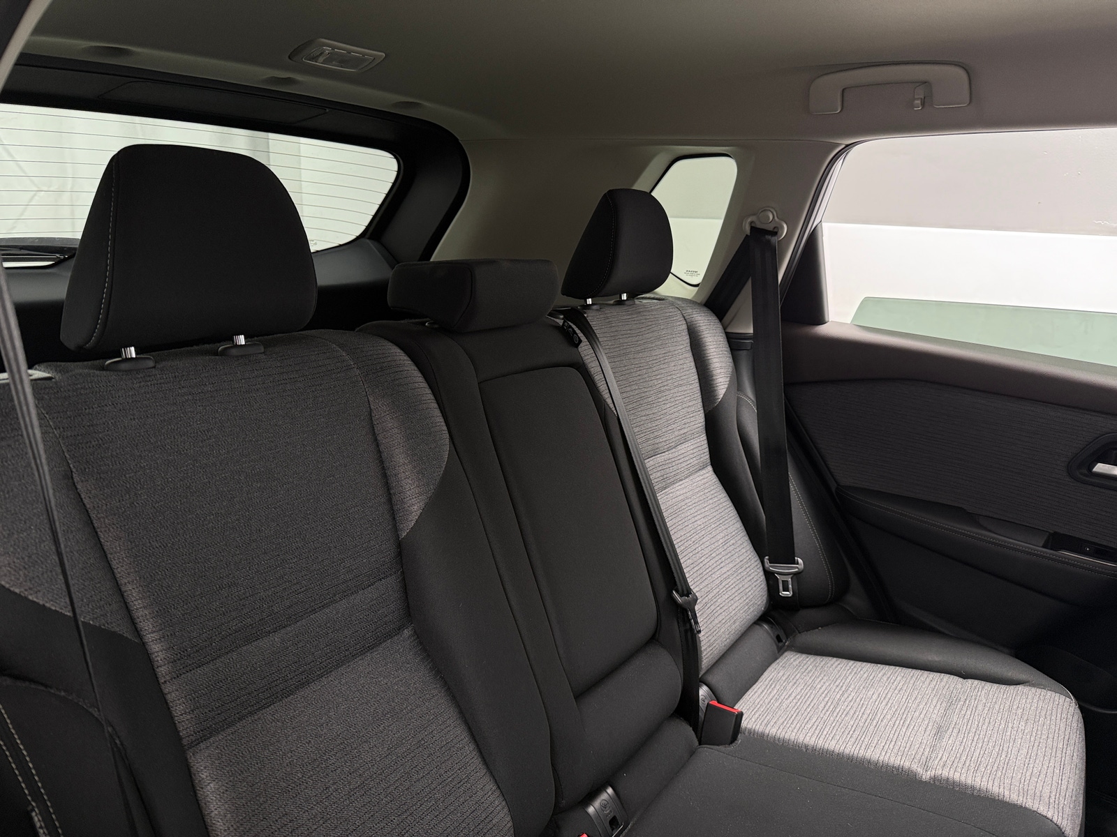 Thumbnail: 2023 Nissan Rogue - 6