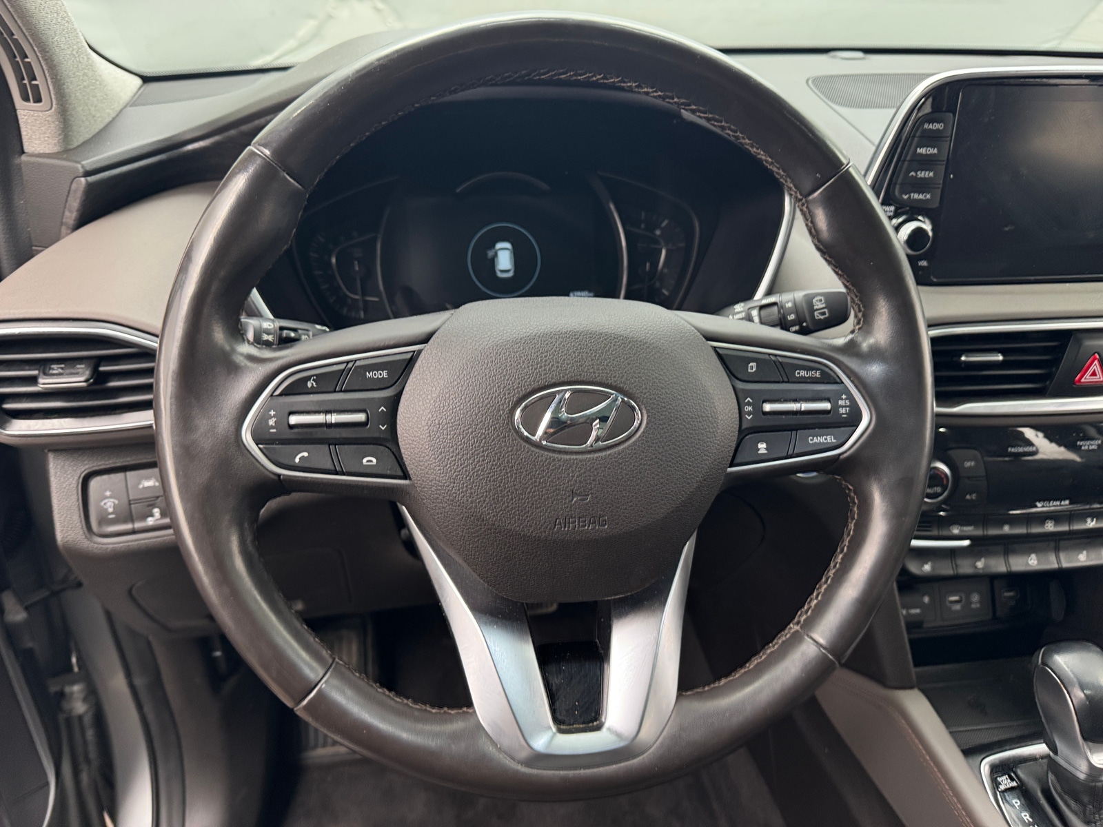 Thumbnail: 2020 Hyundai Santa Fe - 4