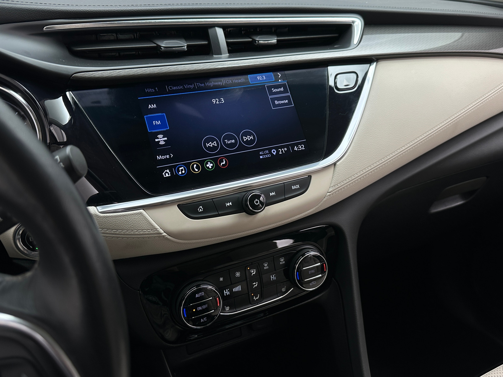 Thumbnail: 2022 Buick Encore GX - 3