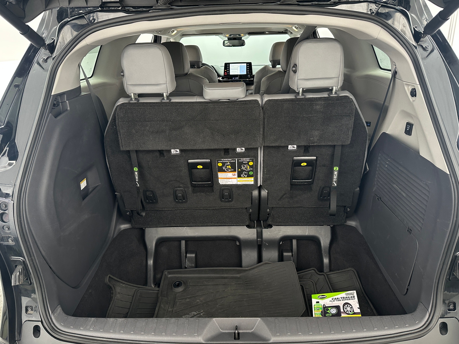 Thumbnail: 2022 Toyota Sienna - 6