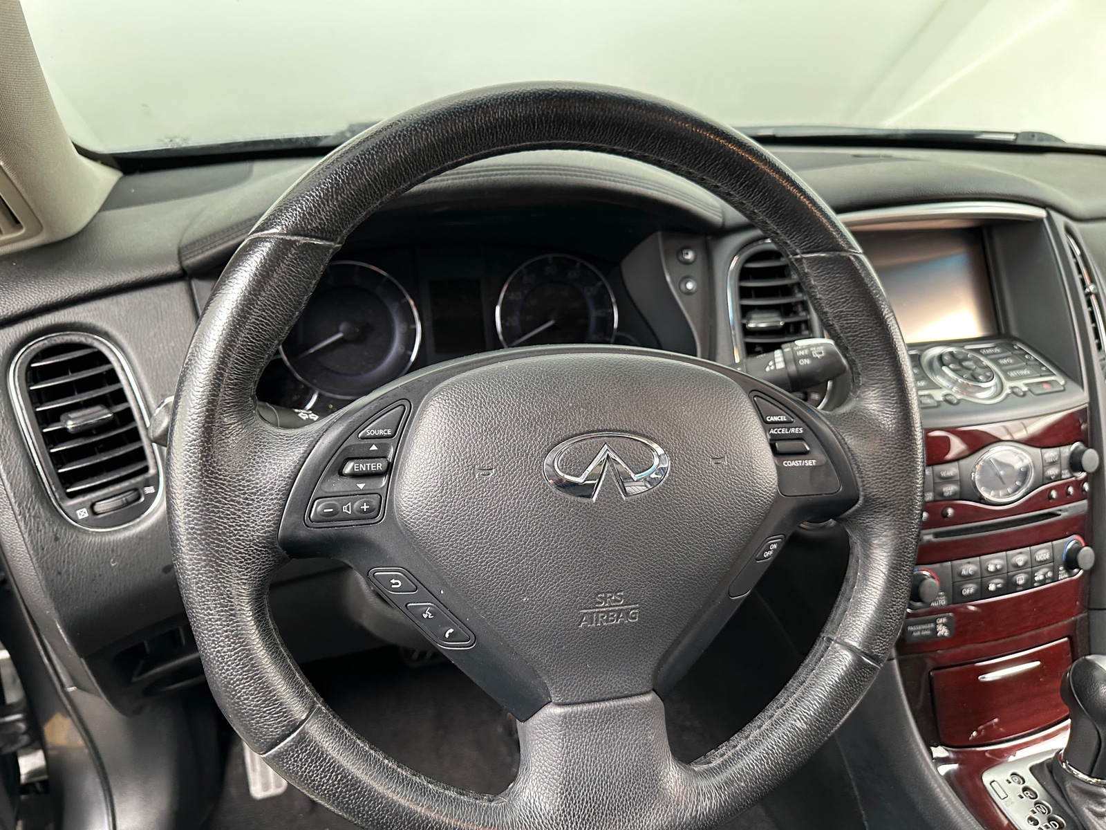 Thumbnail: 2017 INFINITI QX50 - 4