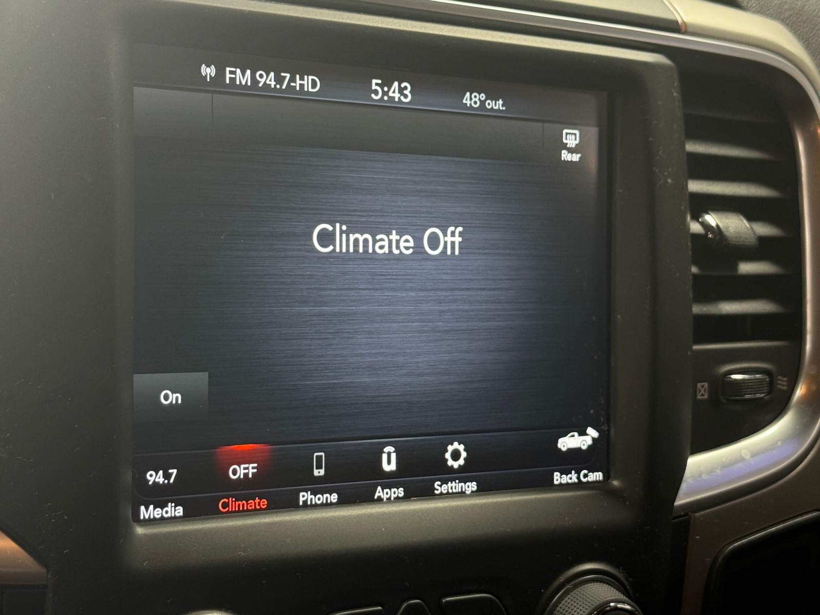 Thumbnail: 2019 RAM 1500 Classic - 4