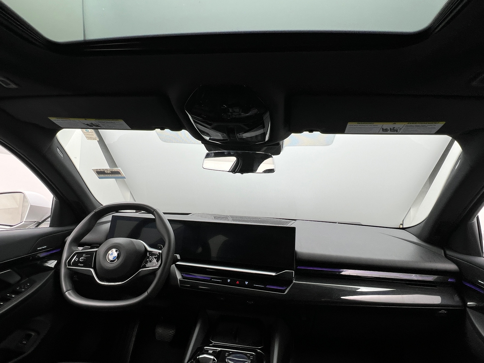 Thumbnail: 2024 BMW 5 Series - 2