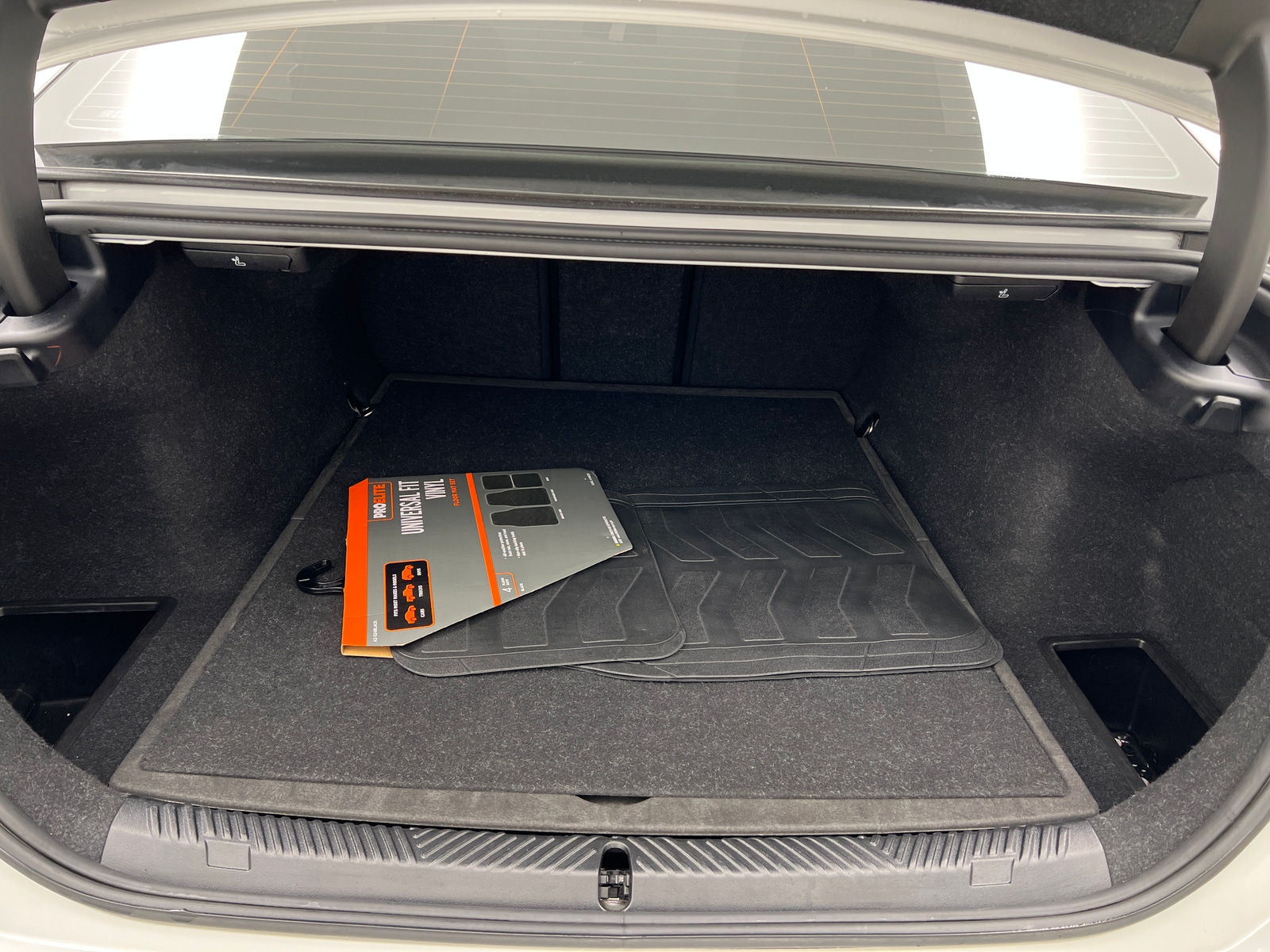 Thumbnail: 2024 BMW 5 Series - 6