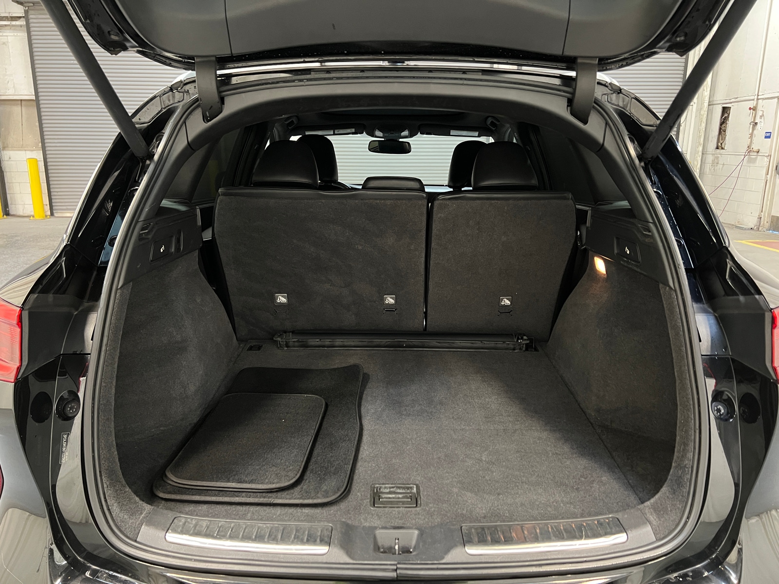 Thumbnail: 2019 INFINITI QX50 - 6