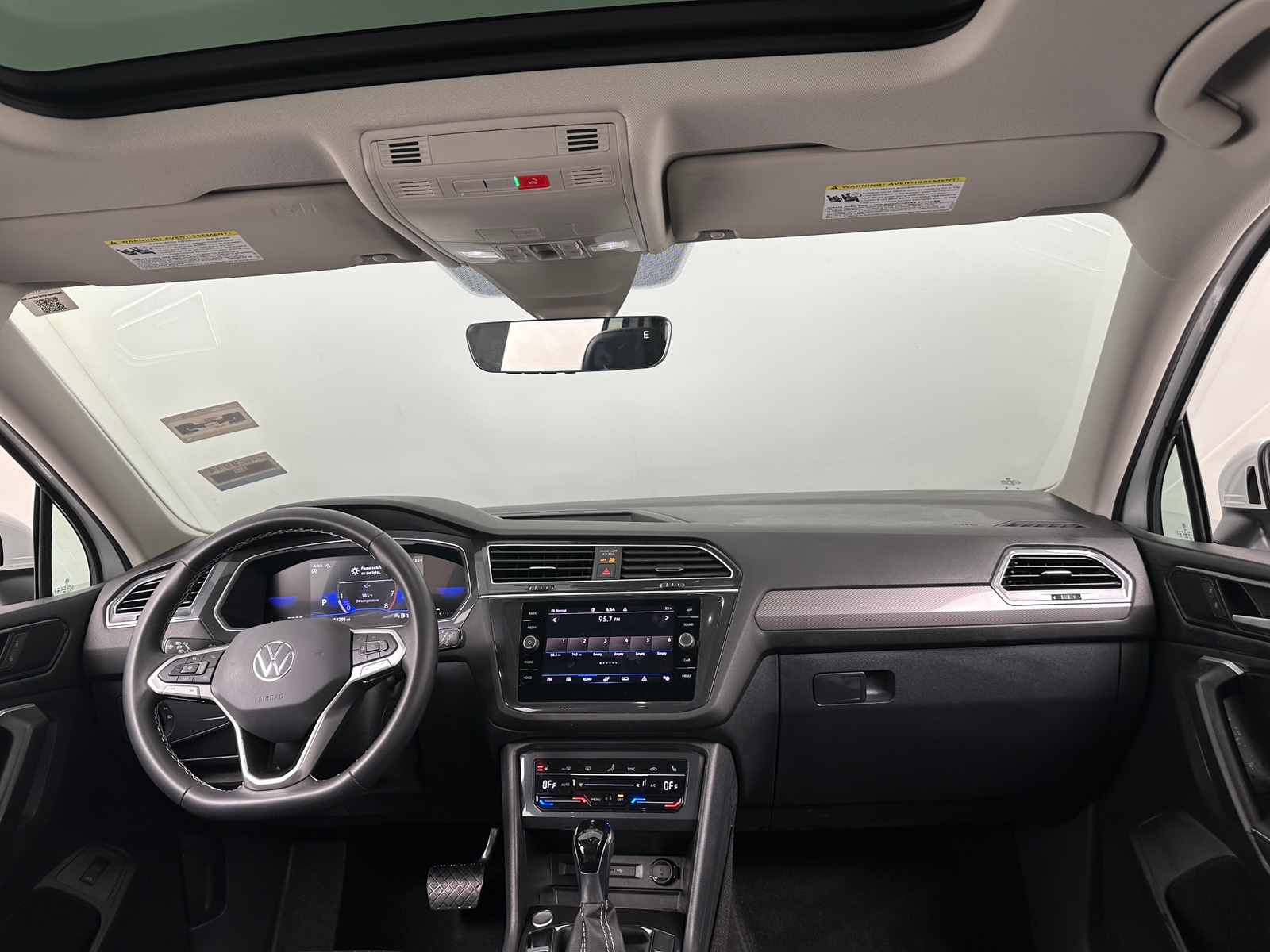 Thumbnail: 2024 Volkswagen Tiguan - 2