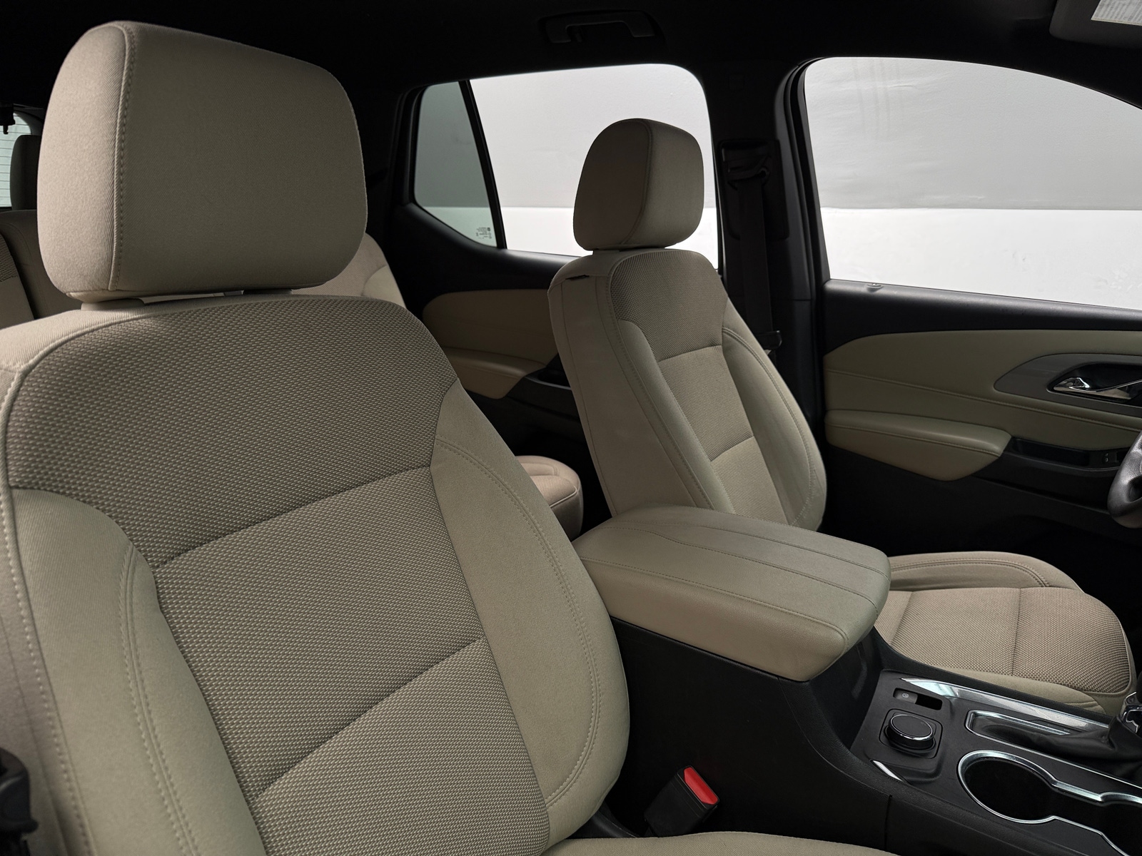 Thumbnail: 2023 Chevrolet Traverse - 2