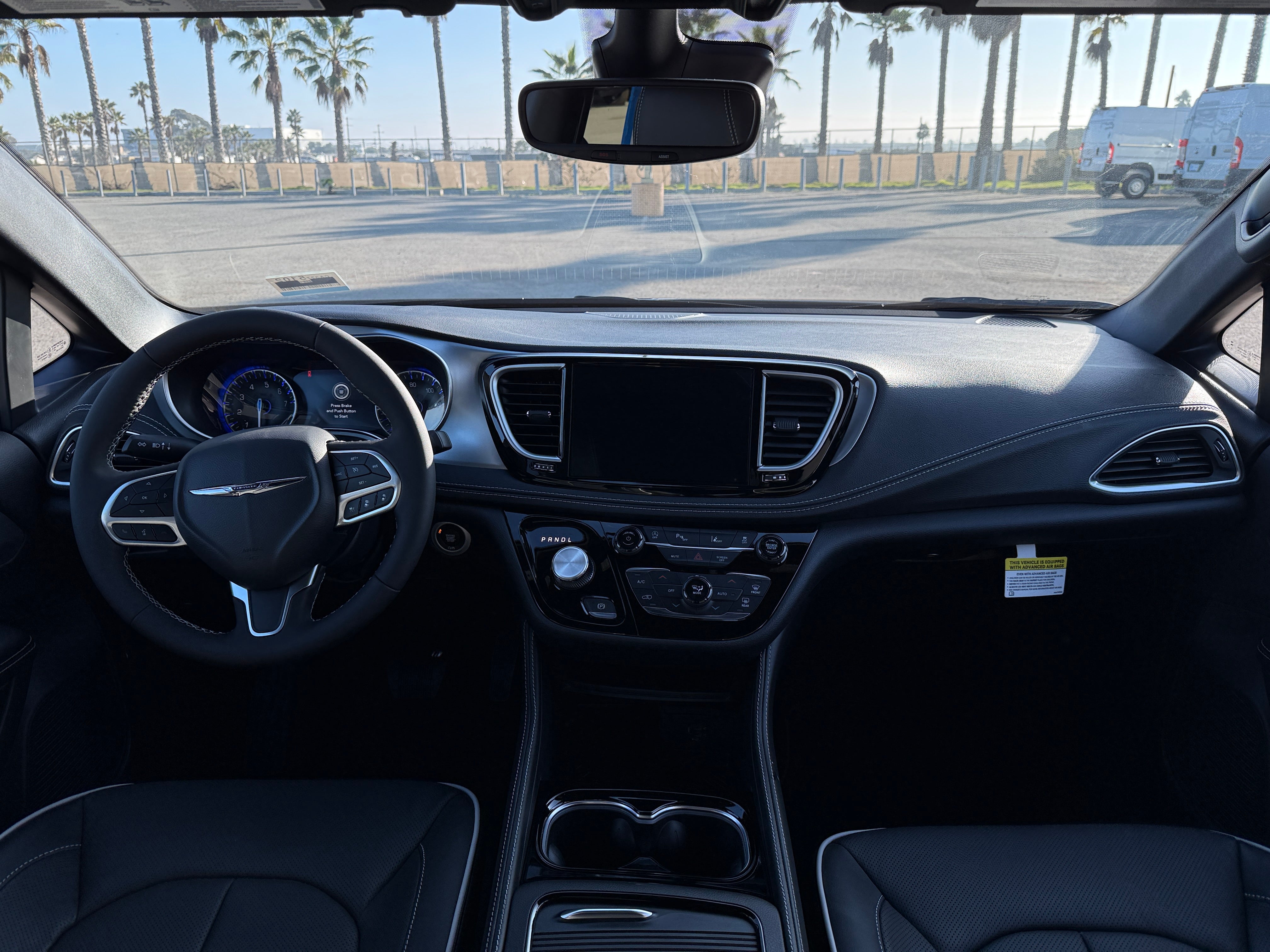 2026 Chrysler Pacifica Limited - Photo 7