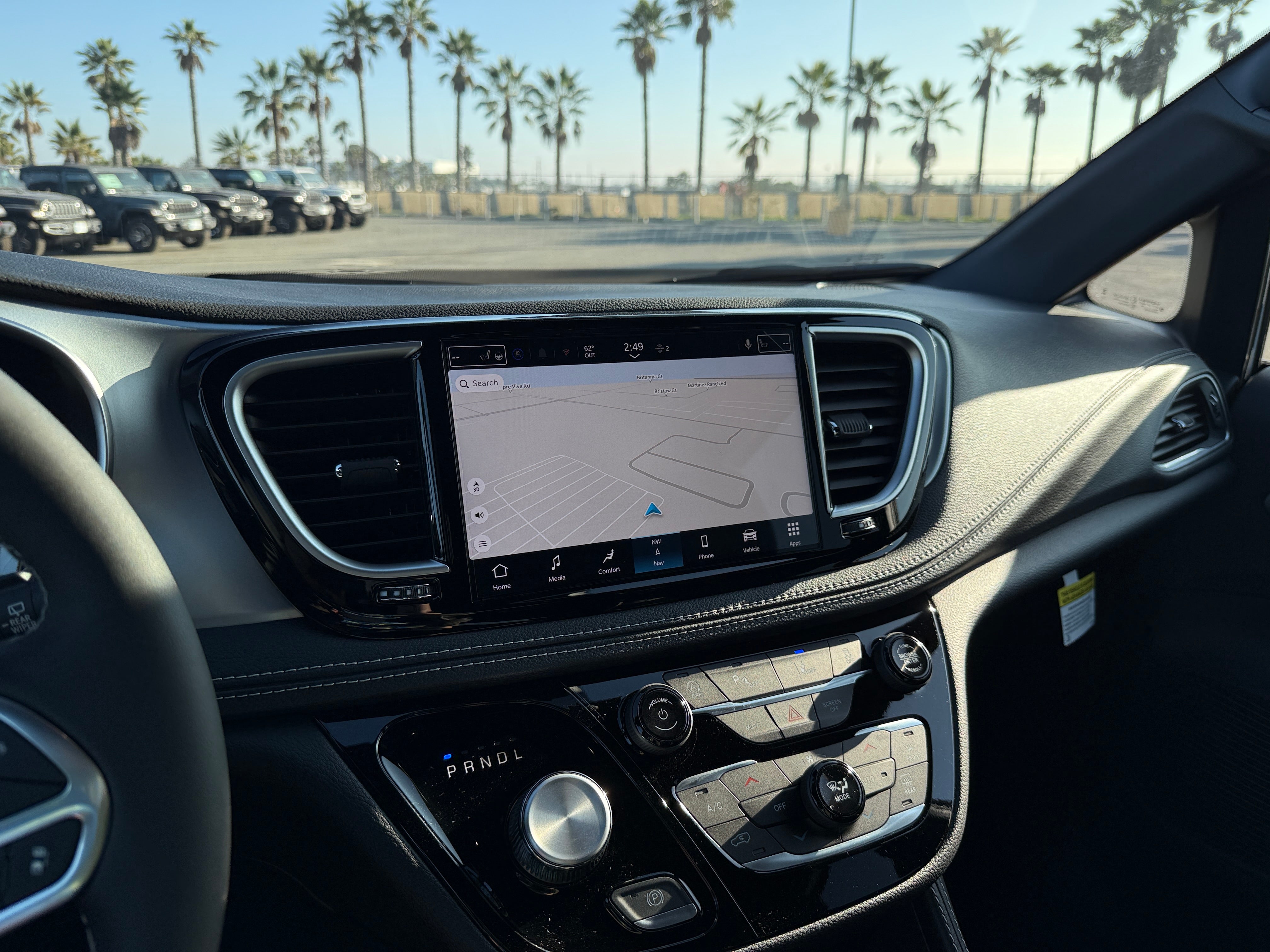 2026 Chrysler Pacifica Limited - Photo 18