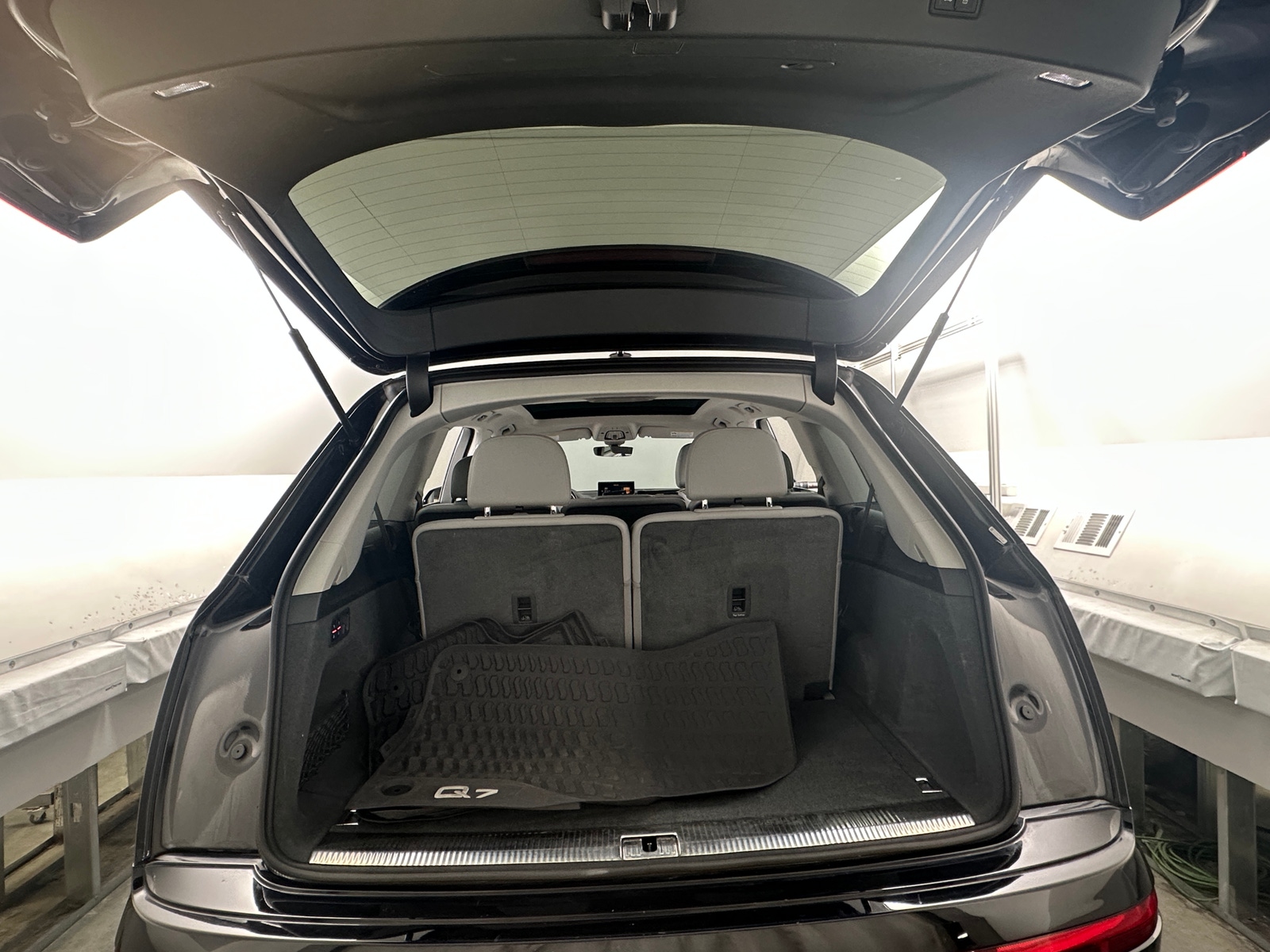 Thumbnail: 2019 Audi Q7 - 6