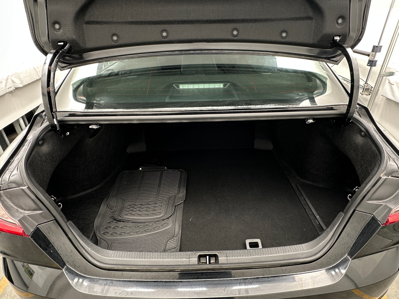 Thumbnail: 2025 Toyota Camry - 7