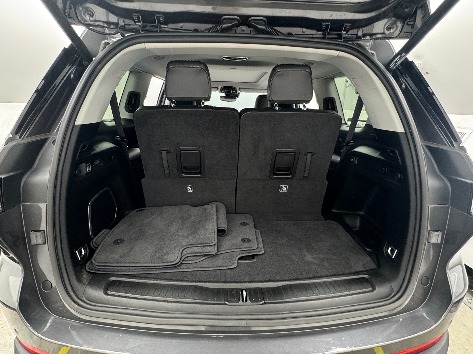 Thumbnail: 2022 Jeep Grand Cherokee L - 6