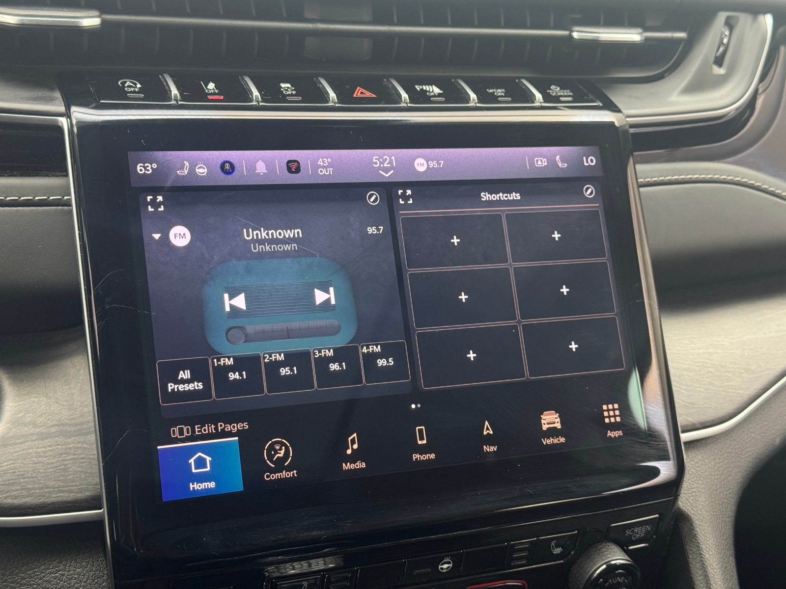 Thumbnail: 2022 Jeep Grand Cherokee L - 3