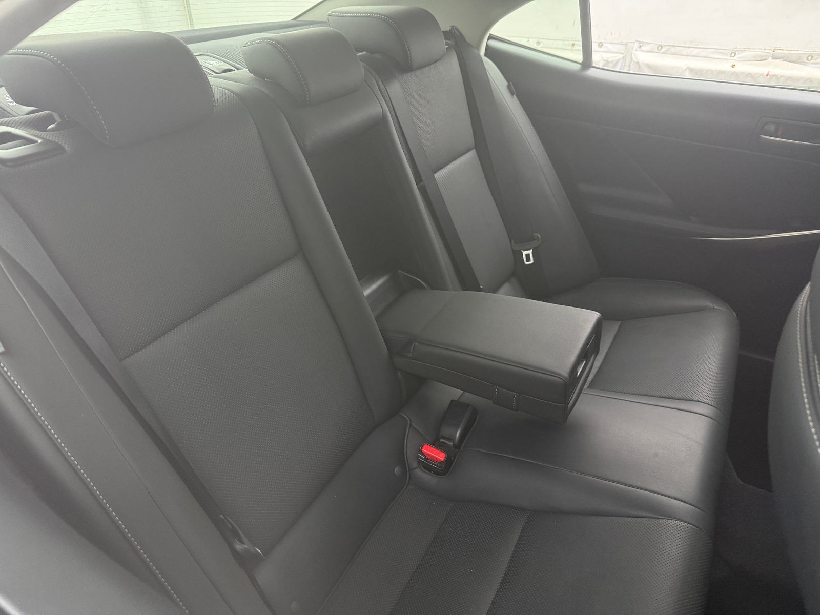 Thumbnail: 2017 Lexus IS - 5