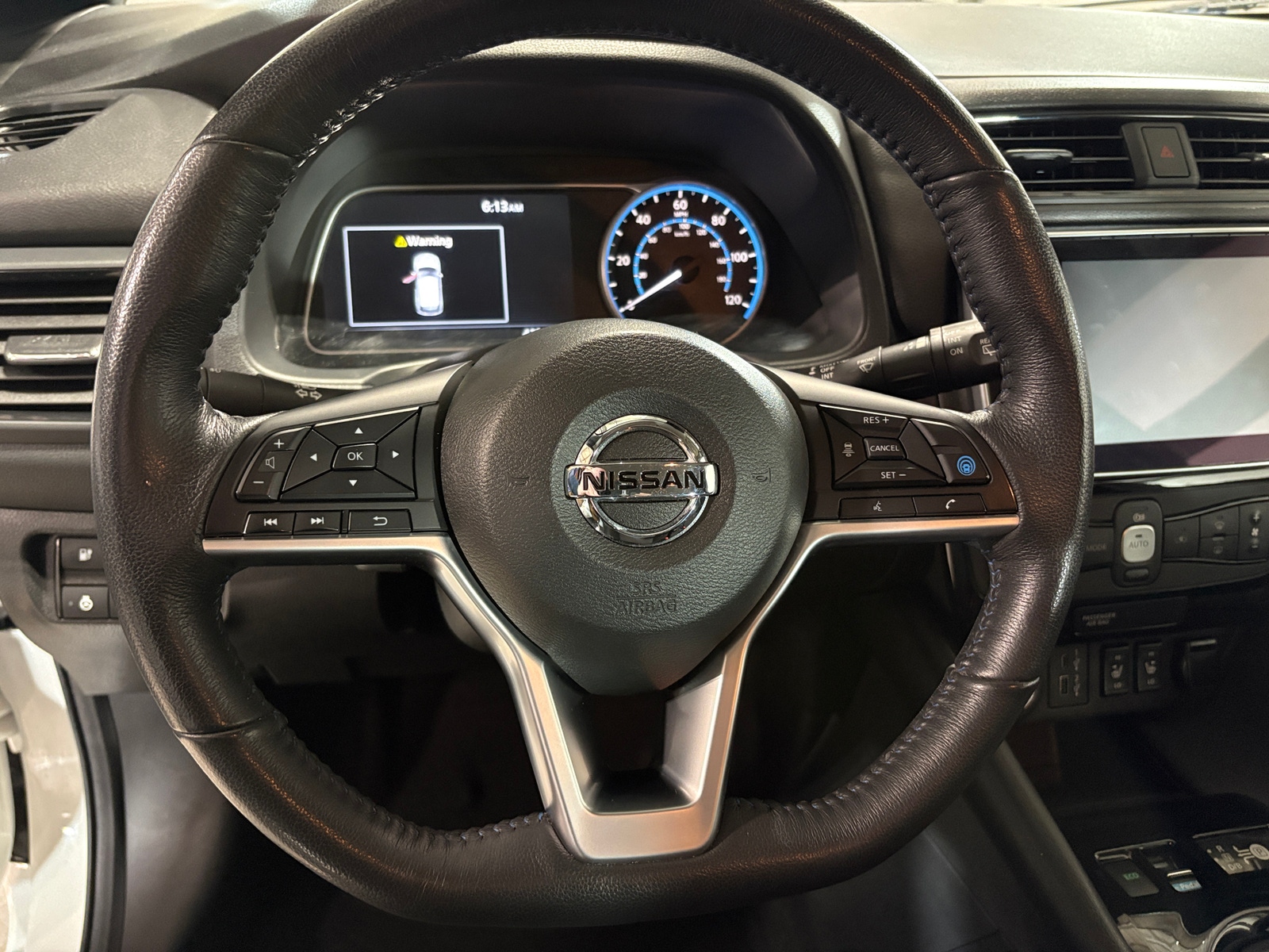 Thumbnail: 2020 Nissan Leaf - 5