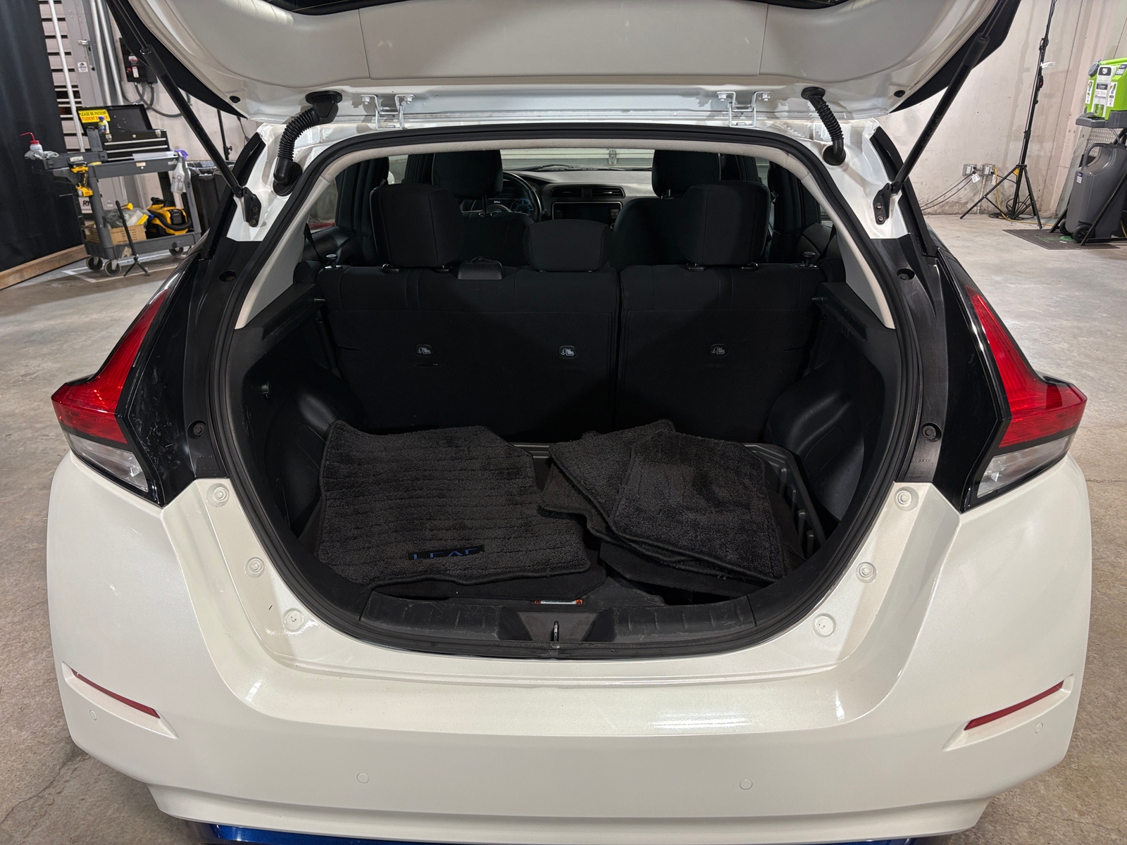 Thumbnail: 2020 Nissan Leaf - 7