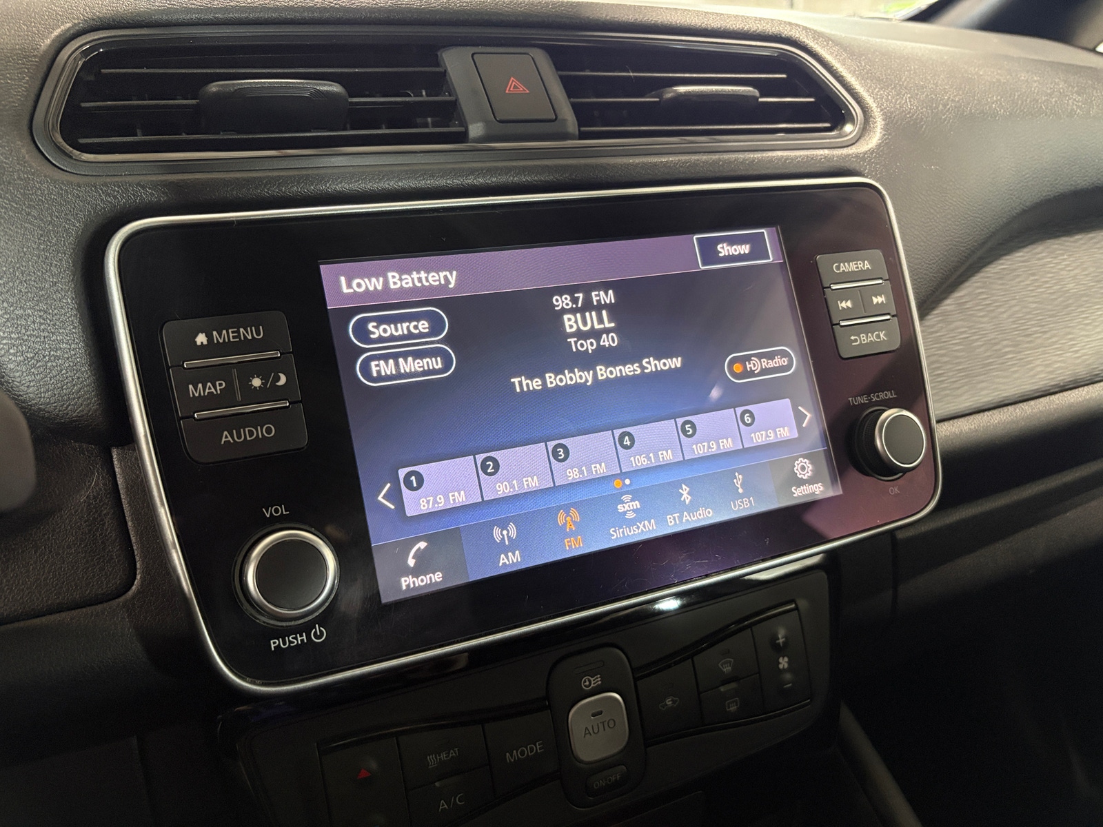 Thumbnail: 2020 Nissan Leaf - 4