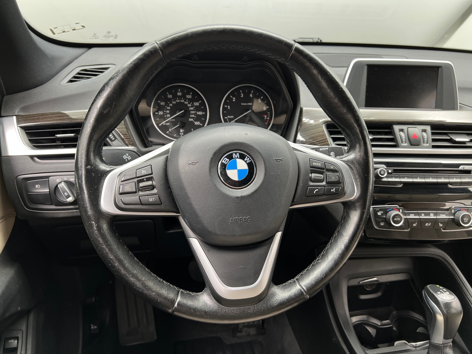 Thumbnail: 2017 BMW X1 - 4