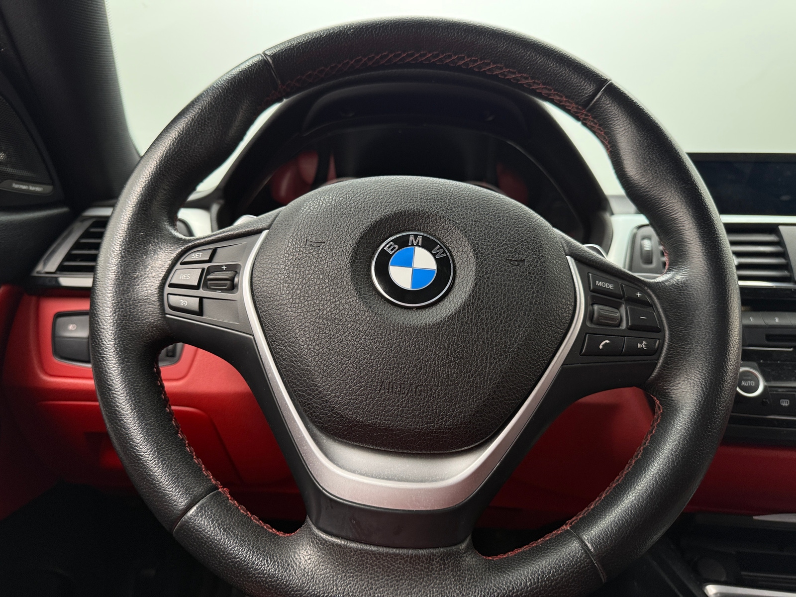 Thumbnail: 2015 BMW 4 Series - 3