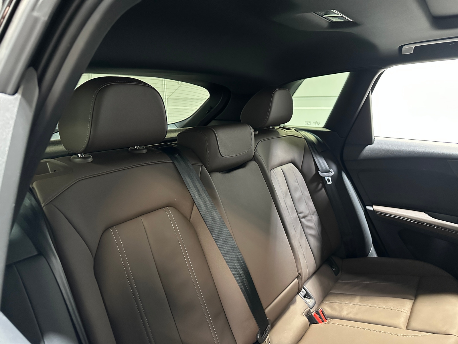 Thumbnail: 2023 Audi Q4 e-tron - 5