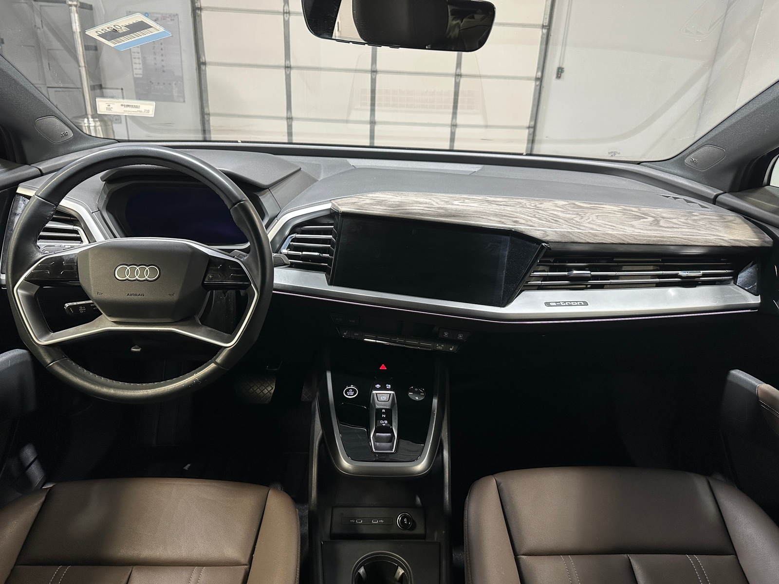 Thumbnail: 2023 Audi Q4 e-tron - 2