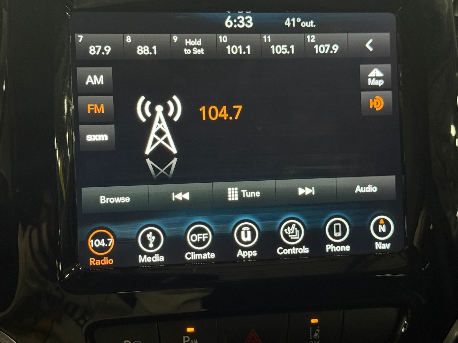 Thumbnail: 2019 Jeep Cherokee - 3