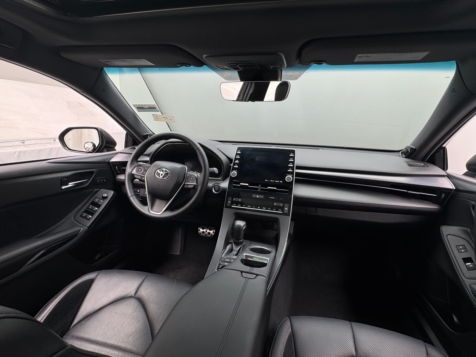 Thumbnail: 2020 Toyota Avalon - 3