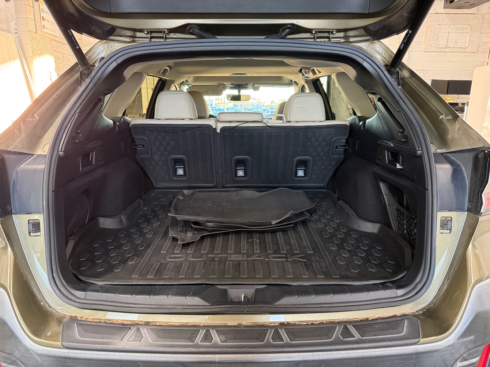 Thumbnail: 2020 Subaru Outback - 6