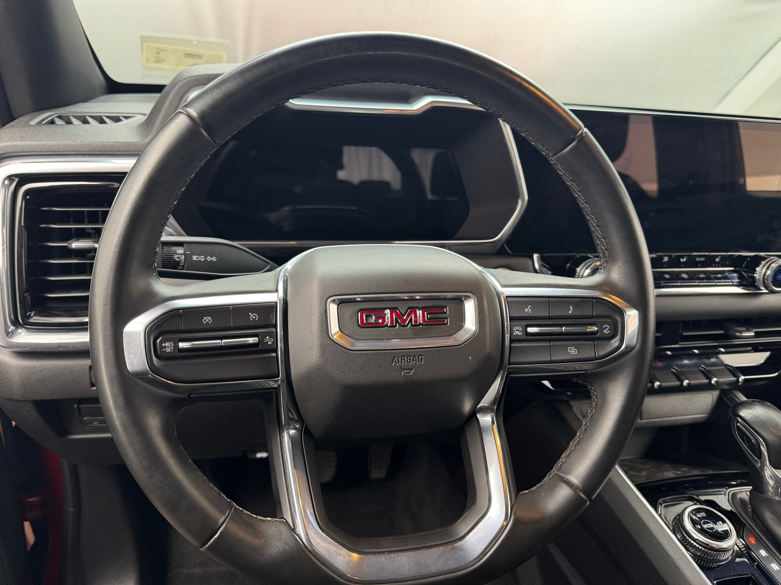 Thumbnail: 2024 GMC Canyon - 5