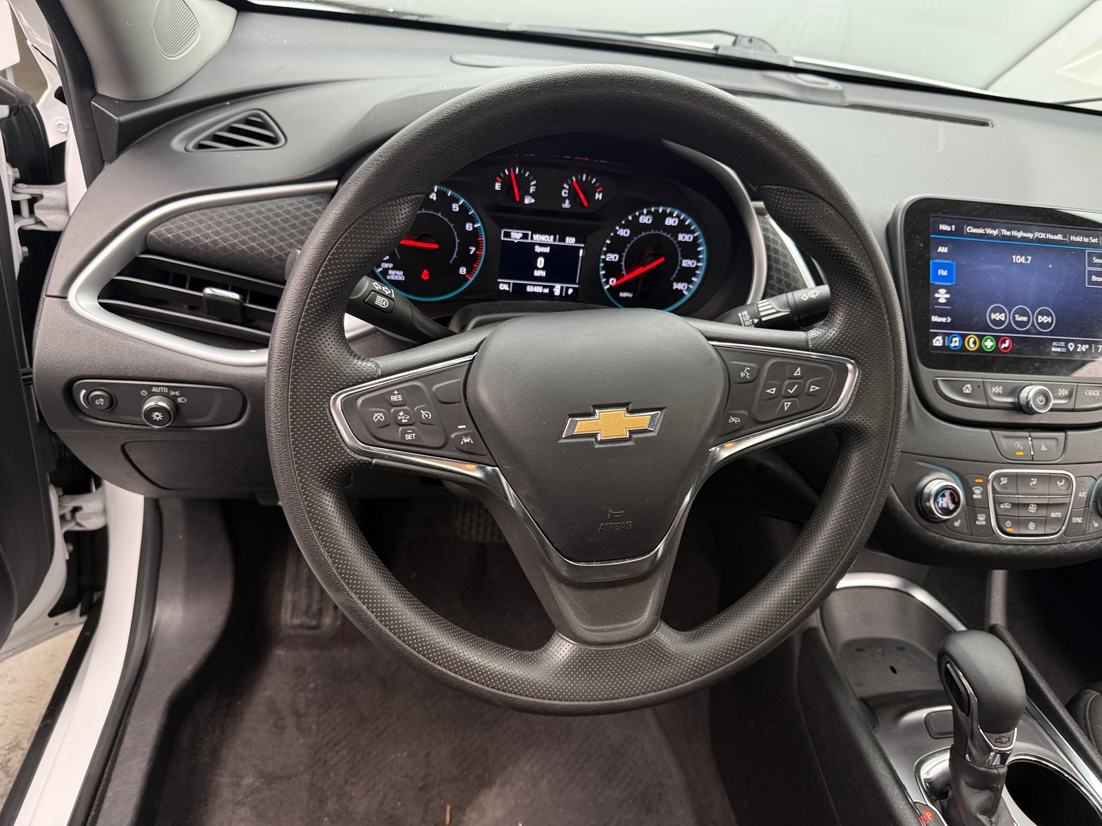 Thumbnail: 2023 Chevrolet Malibu - 5