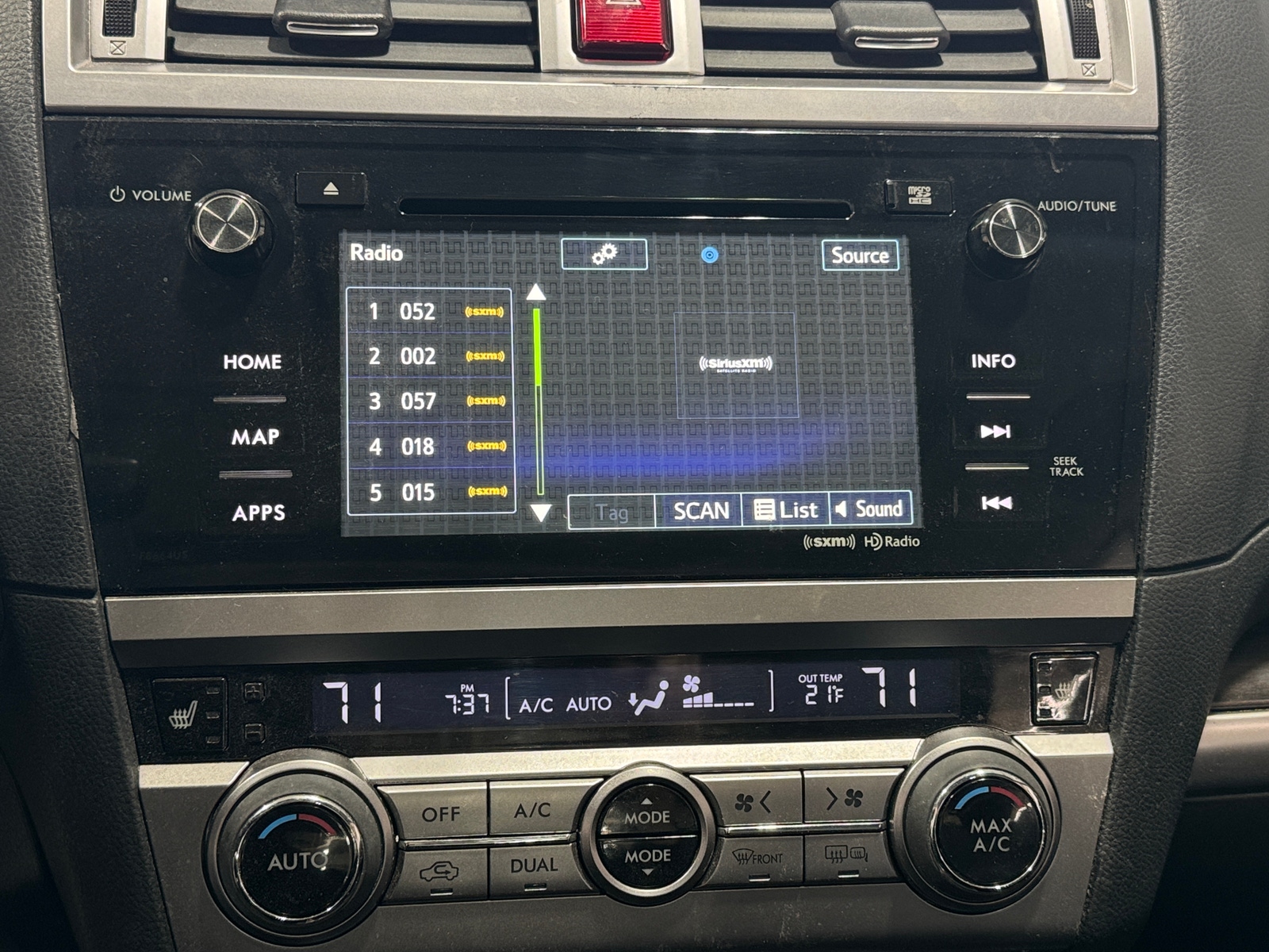 Thumbnail: 2015 Subaru Legacy - 3