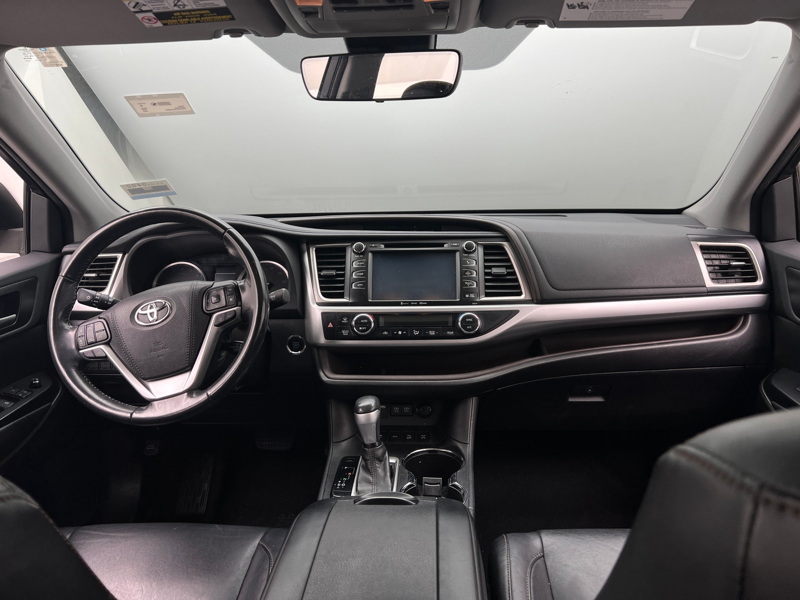 Thumbnail: 2018 Toyota Highlander - 2