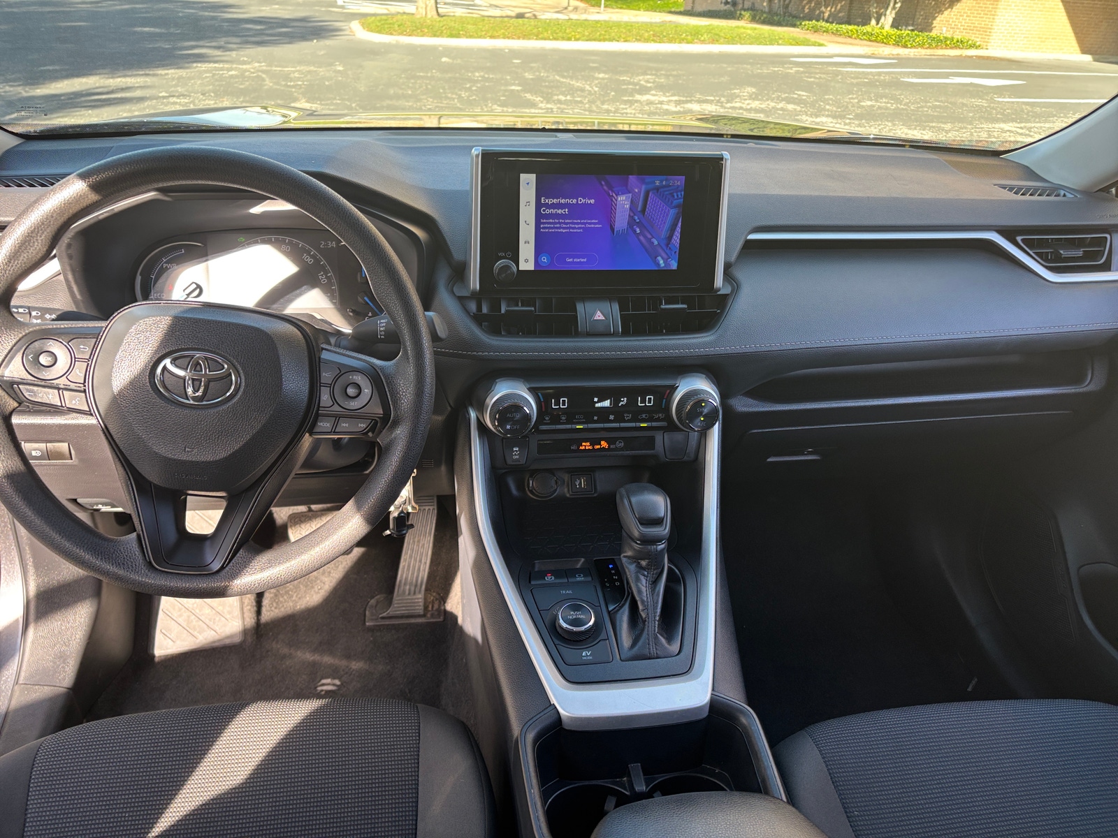 Thumbnail: 2025 Toyota RAV4 - 3