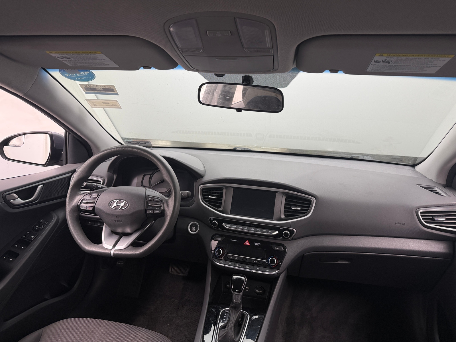 Thumbnail: 2018 Hyundai Ioniq - 3