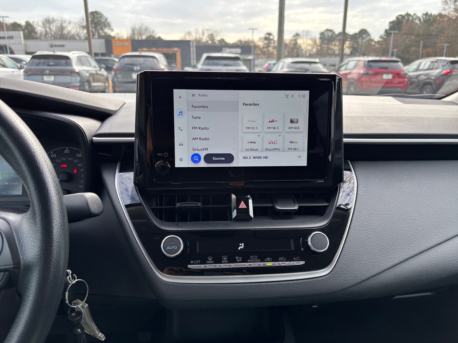 Thumbnail: 2025 Toyota Corolla - 4