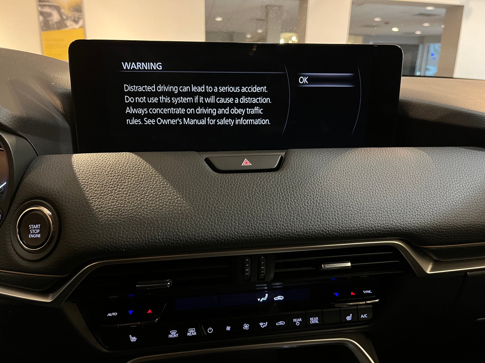 Thumbnail: 2025 Mazda CX-90 - 4