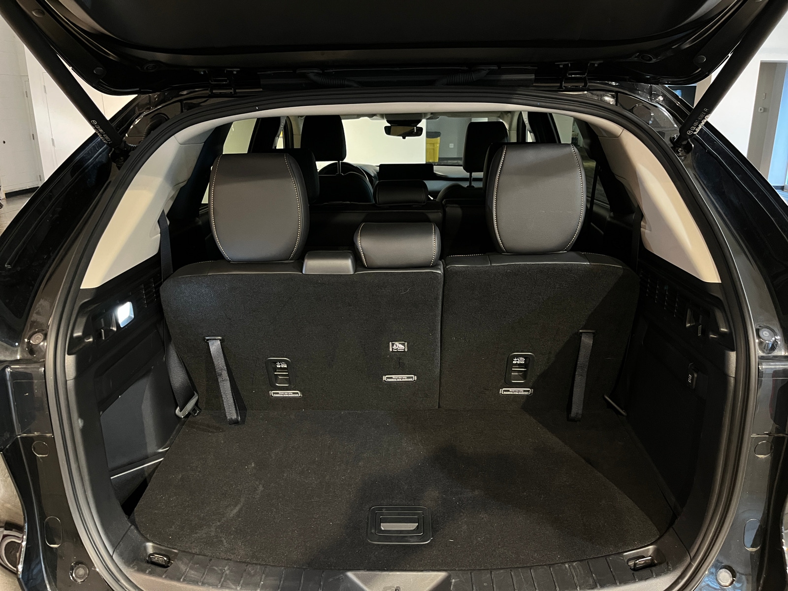 Thumbnail: 2025 Mazda CX-90 - 6