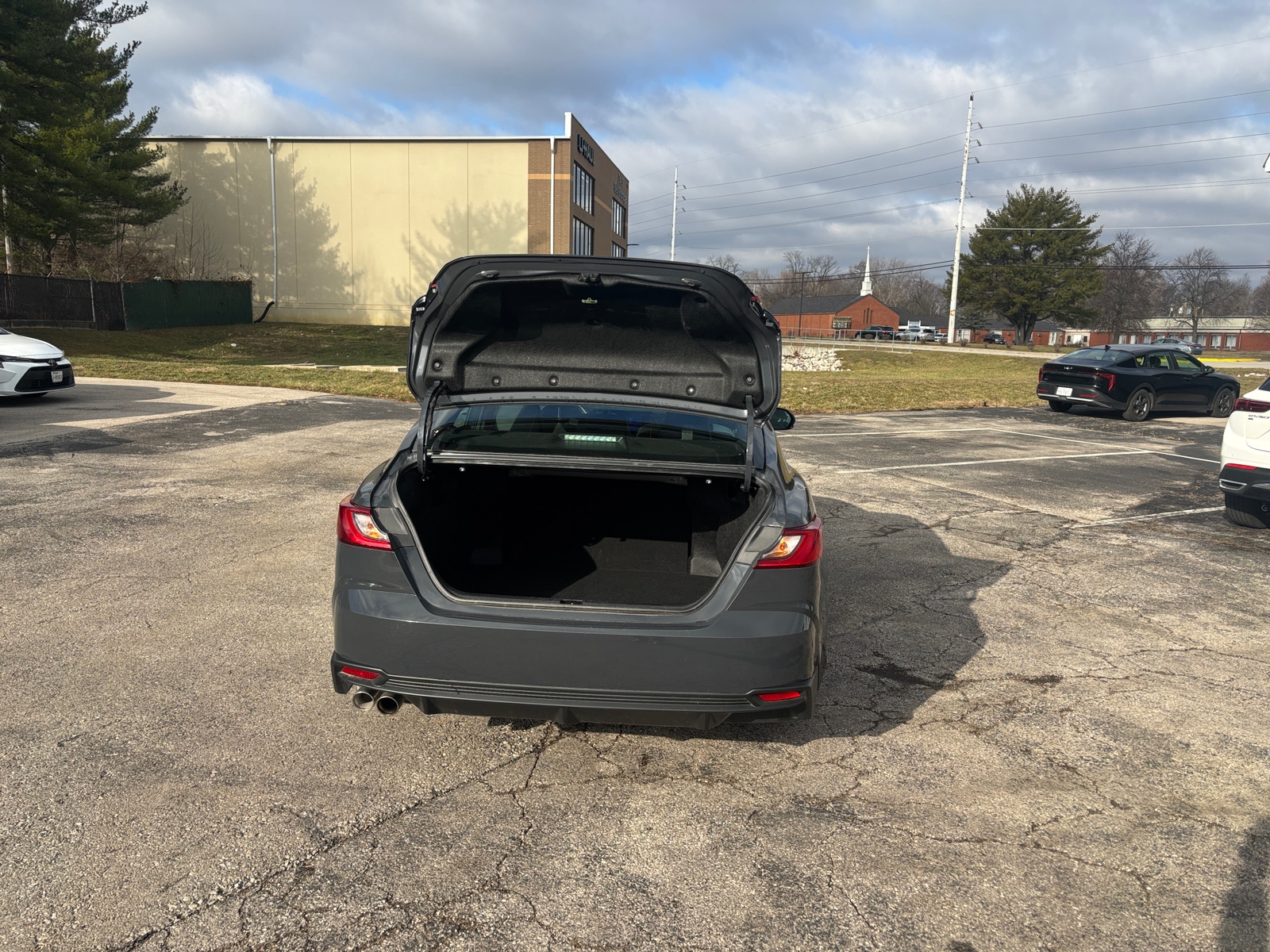 Thumbnail: 2025 Toyota Camry - 5