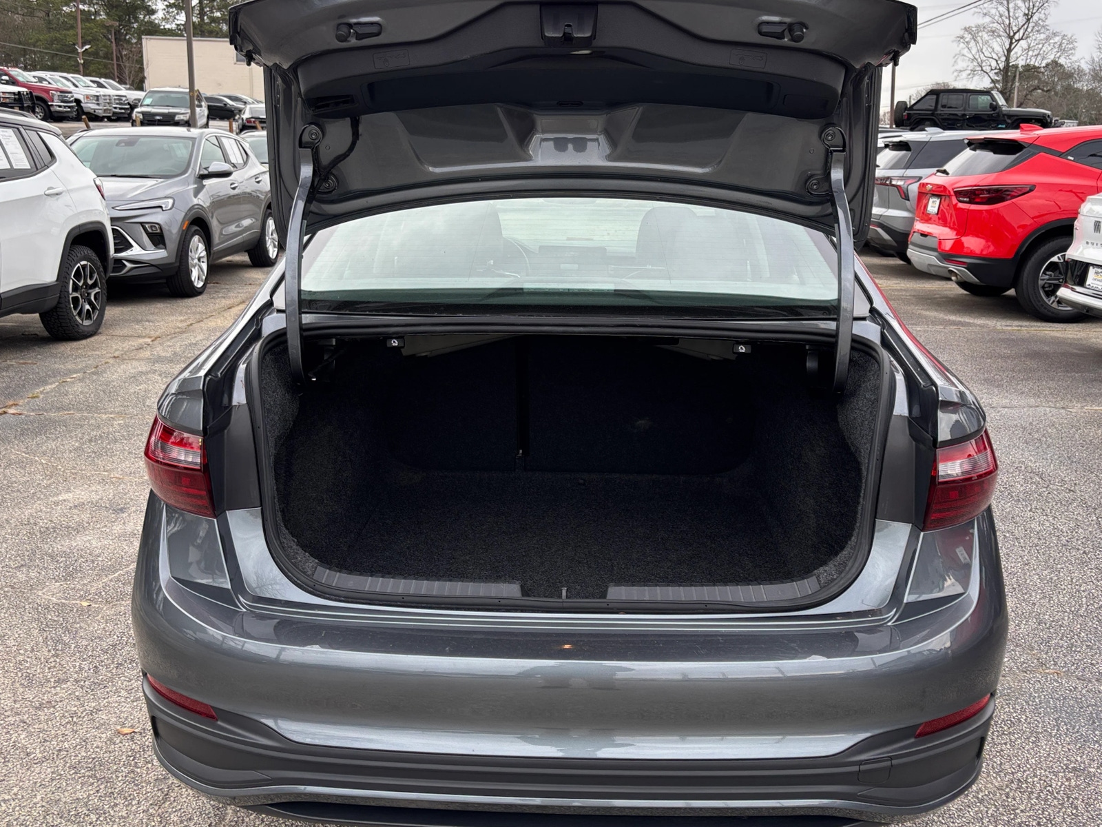 Thumbnail: 2025 Volkswagen Jetta - 6