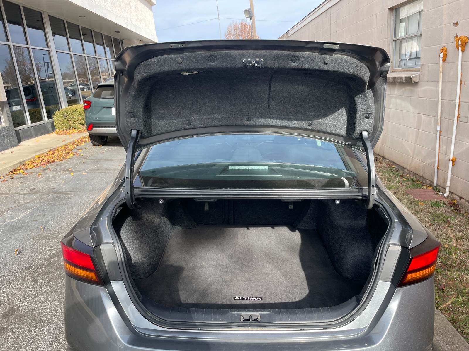 Thumbnail: 2025 Nissan Altima - 6