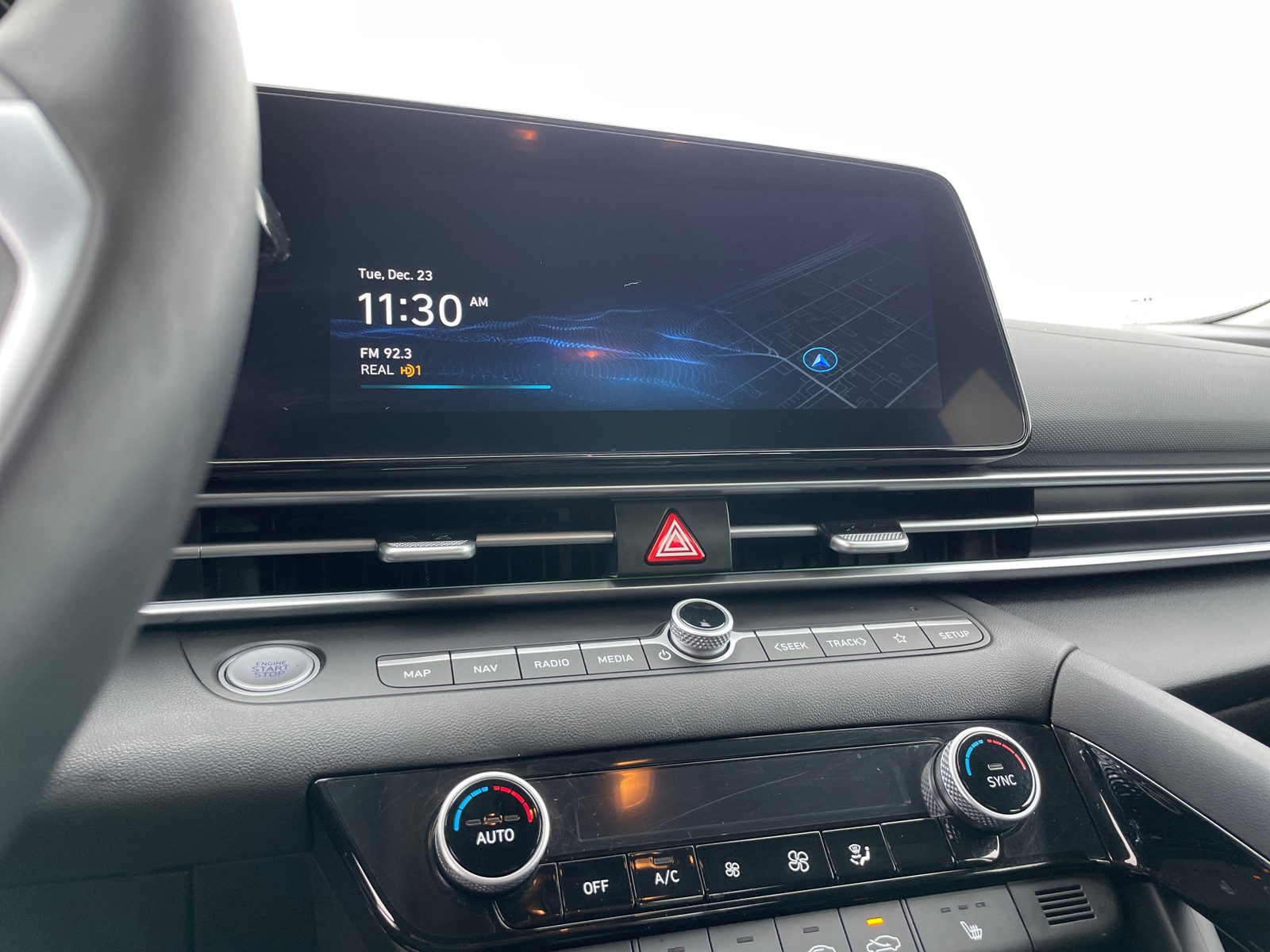 Thumbnail: 2025 Hyundai Elantra - 4