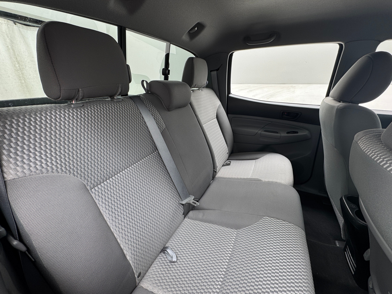 Thumbnail: 2015 Toyota Tacoma - 6