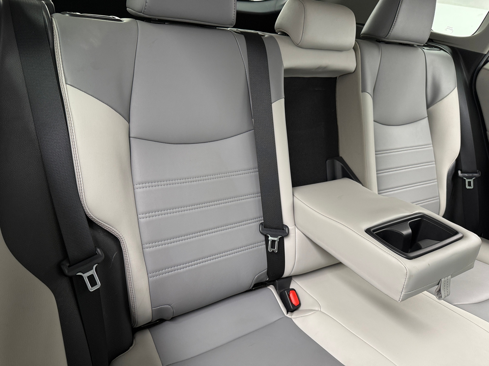 Thumbnail: 2021 Toyota RAV4 - 5