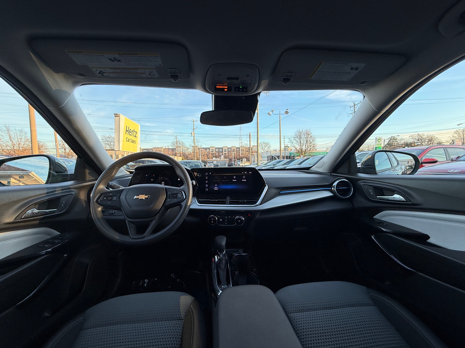 Thumbnail: 2025 Chevrolet Trax - 3