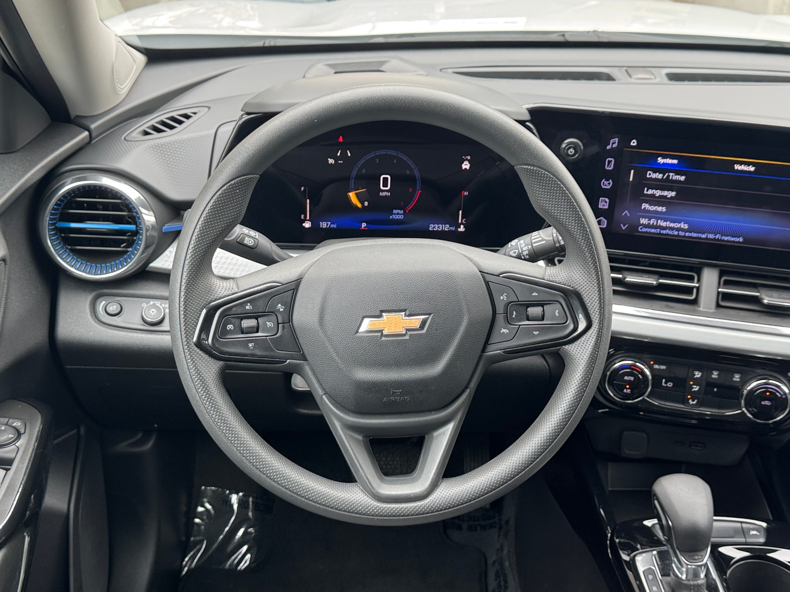 Thumbnail: 2025 Chevrolet Trax - 5