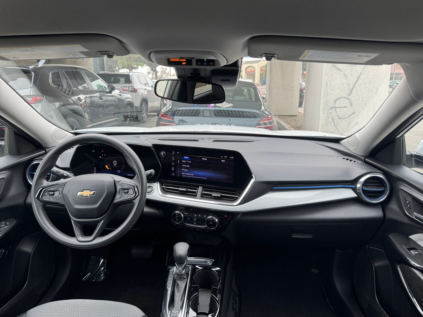 Thumbnail: 2025 Chevrolet Trax - 3