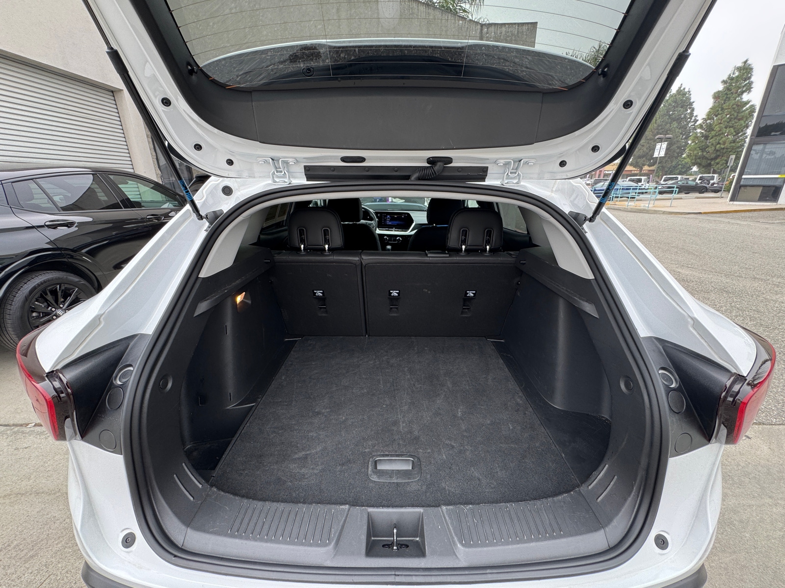 Thumbnail: 2025 Chevrolet Trax - 6