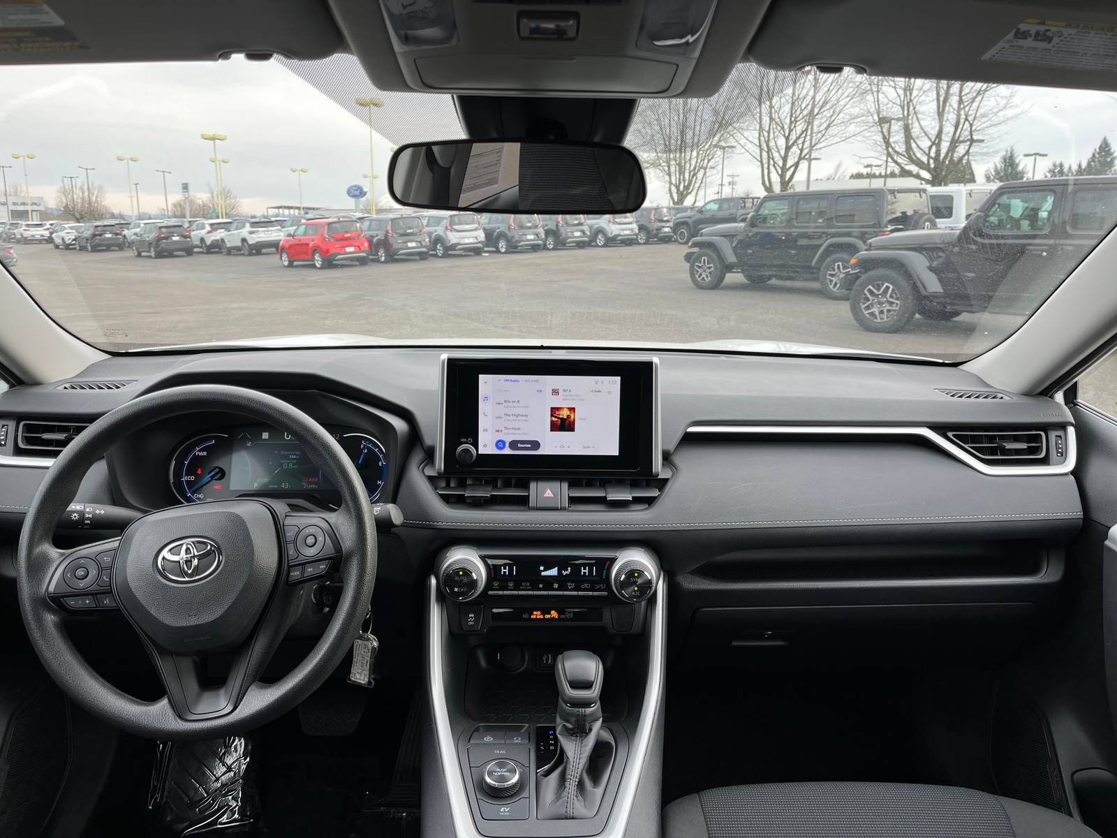 Thumbnail: 2025 Toyota RAV4 - 3