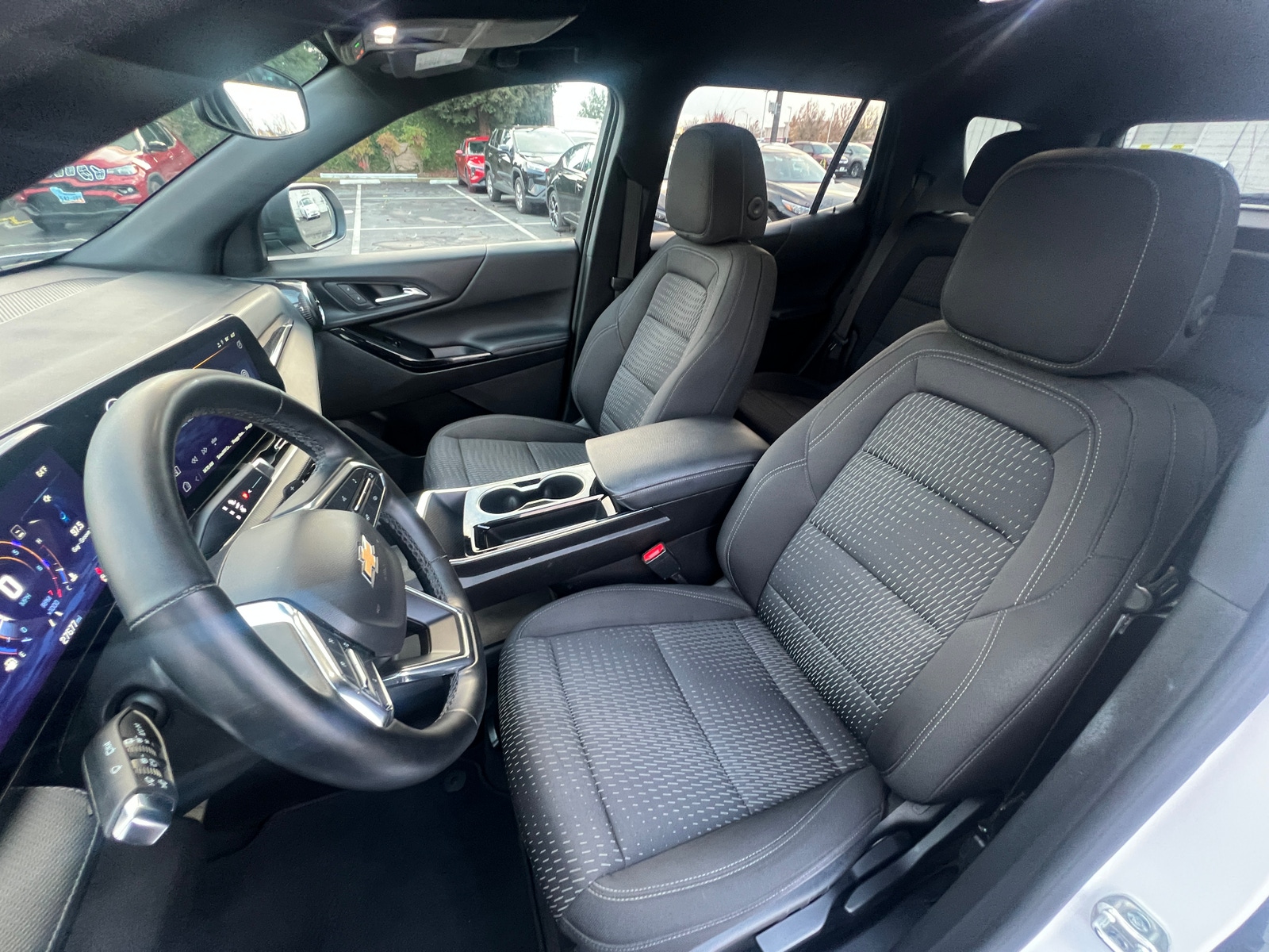 Thumbnail: 2025 Chevrolet Equinox - 2